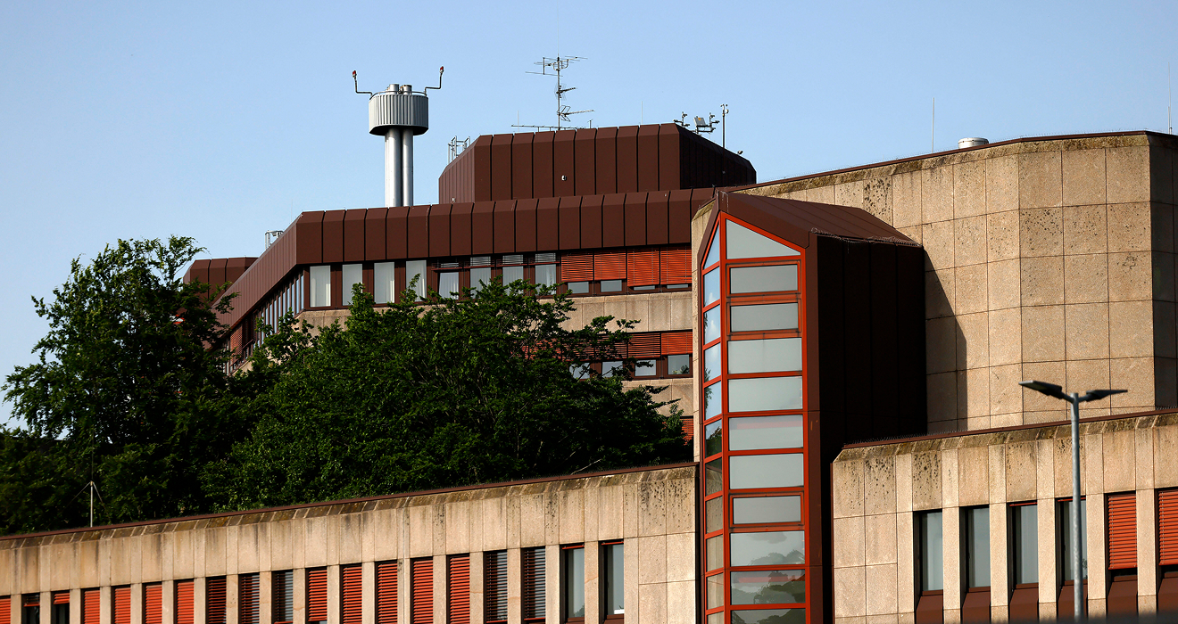 Das Bundesamt für Verfassungsschutz (BfV) in Köln: Die Behörde hat die AfD als „gesichert rechtsextremistisch“ eingestuft. Grundlage ist ein nicht öffentliches Gutachten (© dpa)