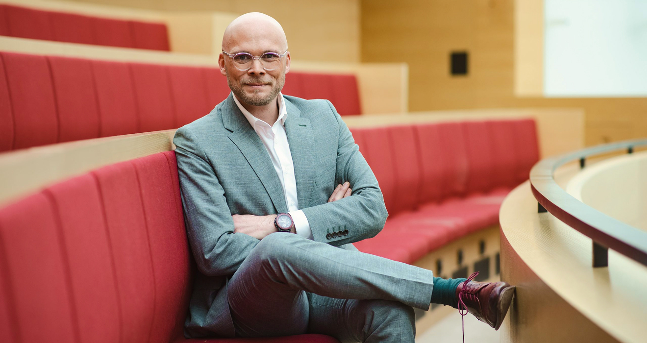 Digital-Vorreiter: Bayerns Digitalminister Fabian Mehring, 36