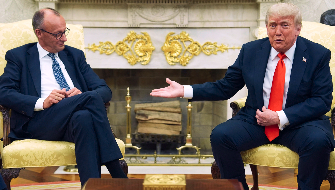 „We love Germany”, hatte Donald Trump schon am Eingang des Weißen Hauses gesagt. Auch im Oval Office war die Atmosphäre freundlich