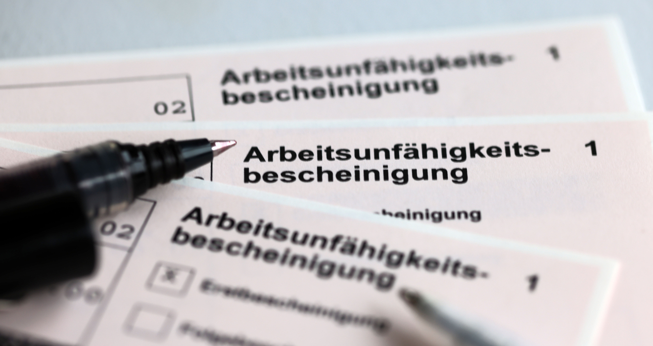 Die Durchschnittsdauer einer psychisch bedingten Krankschreibung lag 2024 laut DAK mit knapp 33 Tagen etwas über dem Vorjahresniveau