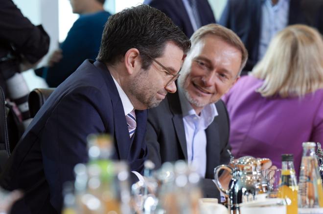 Der neue FDP-Generalsekretär Marco Buschmann und Christian Lindner sind enge Vertraute, entstammen demselben Landesverband (© dpa)