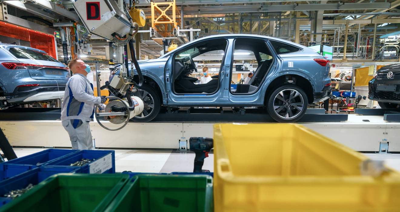 Produktion des Q4 e-tron in Zwickau. Audi gilt derzeit als eines der größten Sorgenkinder im VW-Reich.