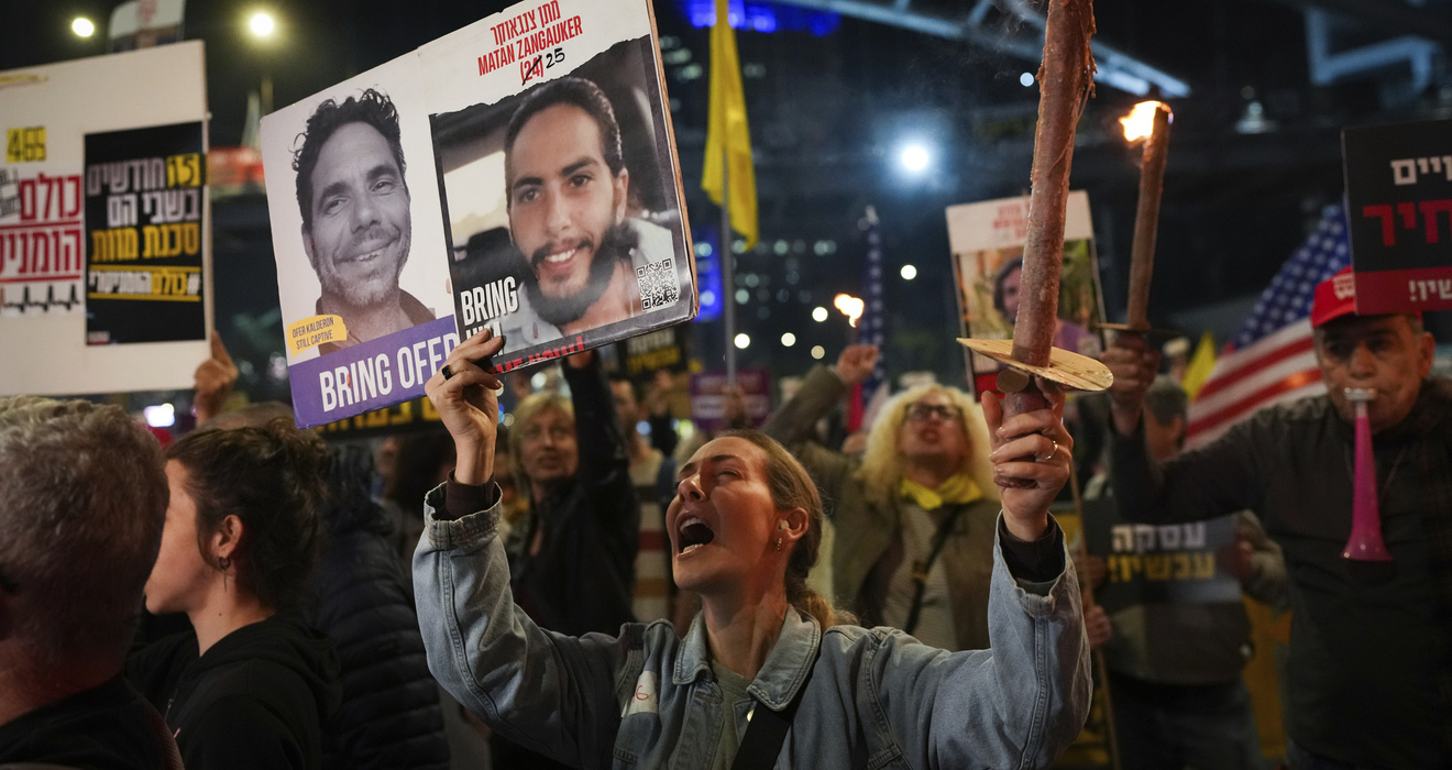 Tel Aviv: Demonstranten fordern seit dem 7. Oktober 2023 die Freilassung der Geiseln aus Hamas-Gefangenschaft