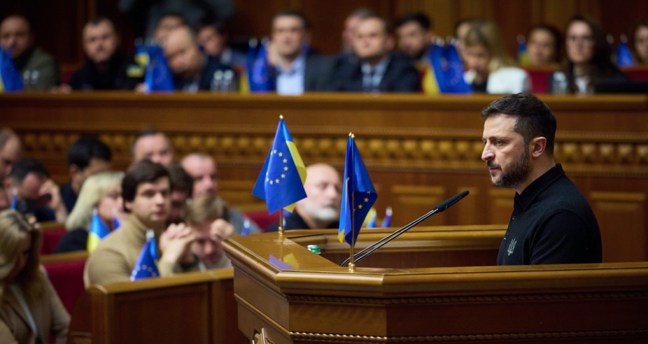 Der ukrainische Präsident Wolodymyr Selenskyj im Parlament in Kiew 