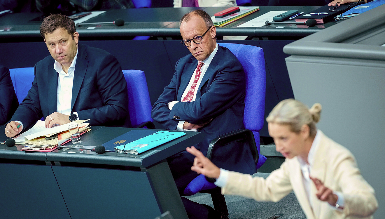 AfD-Fraktionsvorsitzende Alice Weidel attackierte CDU-Kanzler Merz und SPD-Finanzminister Klingbeil im Bundestag hart
