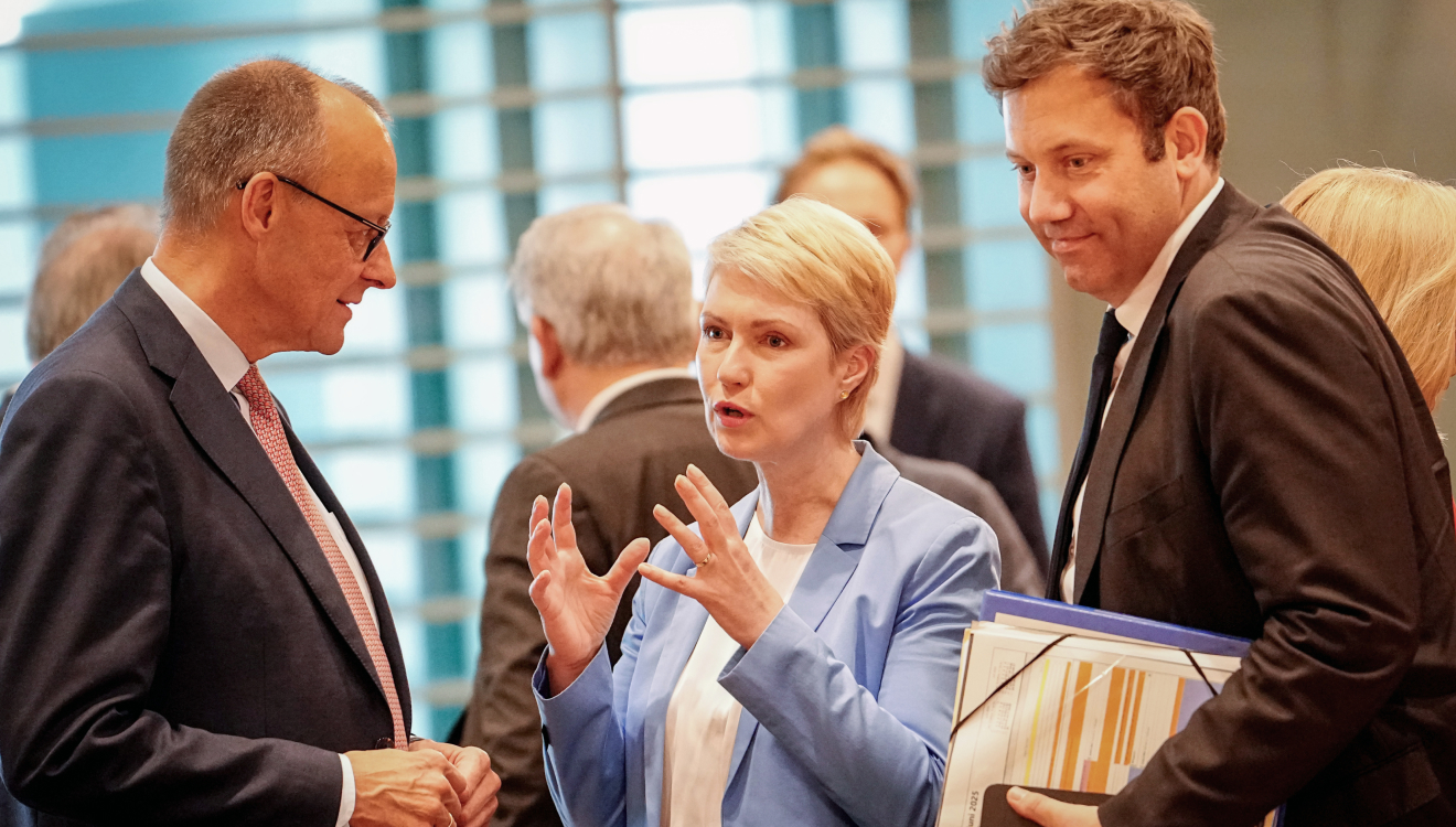 Mecklenburg-Vorpommerns Landeschefin Manuela Schwesig (SPD, M.) deutete an, die Länder könnten sich mit einem Teil-Ausgleich zufriedengeben, sofern „die Kommunen eine vollständige Kompensation bekommen“