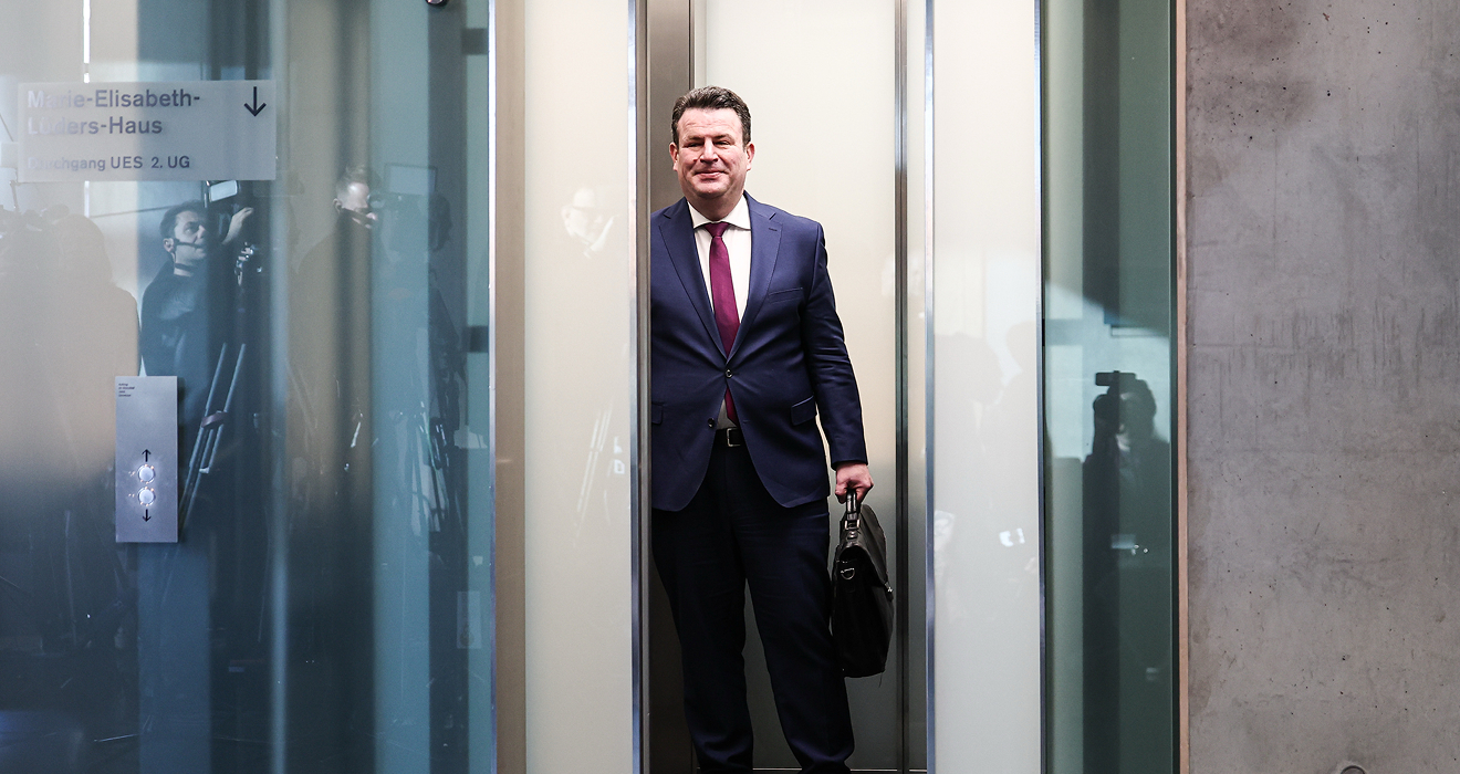 Hochsympathisch, effizient – und das ist genaudas Problem: Arbeits- und Sozialminister Hubertus Heil, 52
